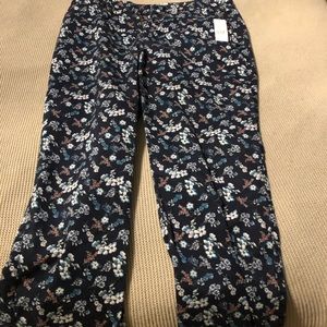 Gap Capri pants